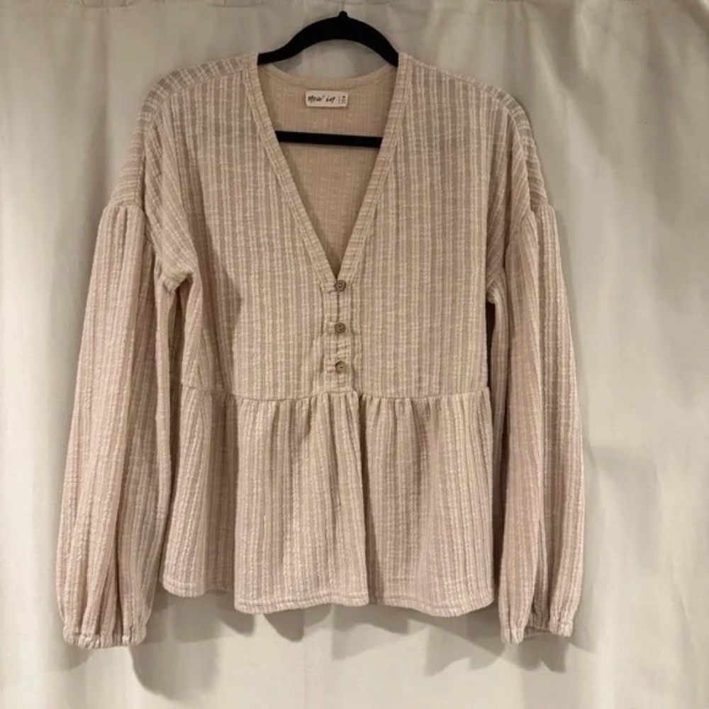 Cream Textured Babydoll Button-Front Blouse New in